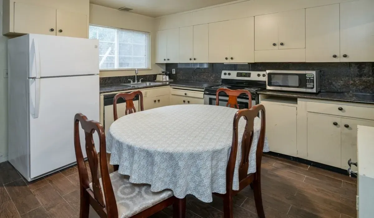 The Double Queen Kitchenette Suite at Rose Garden Inn