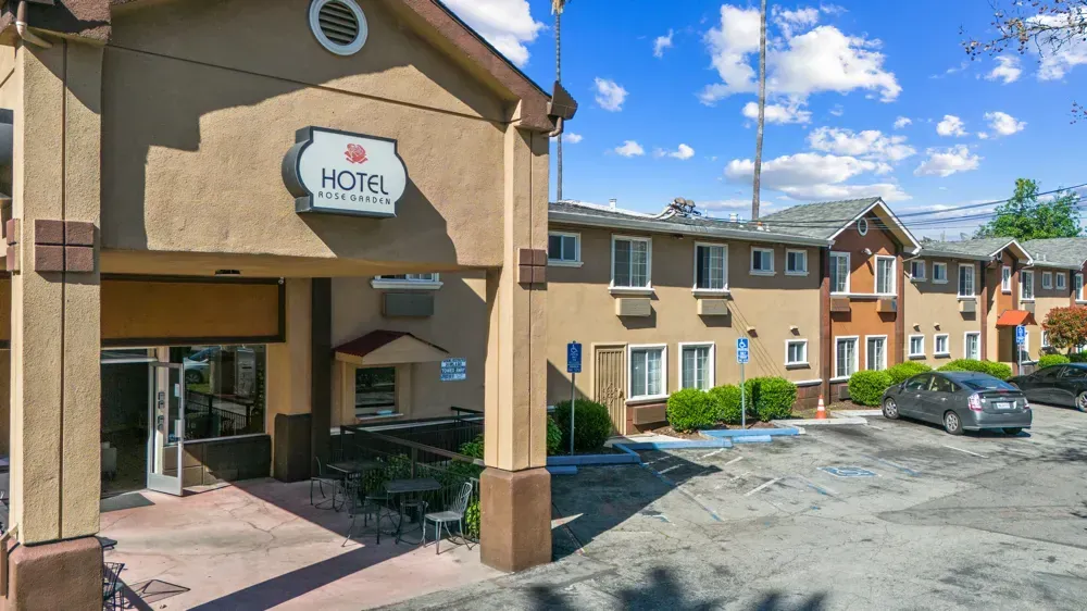 The entrance to the inn and its free guest parking on The Alameda